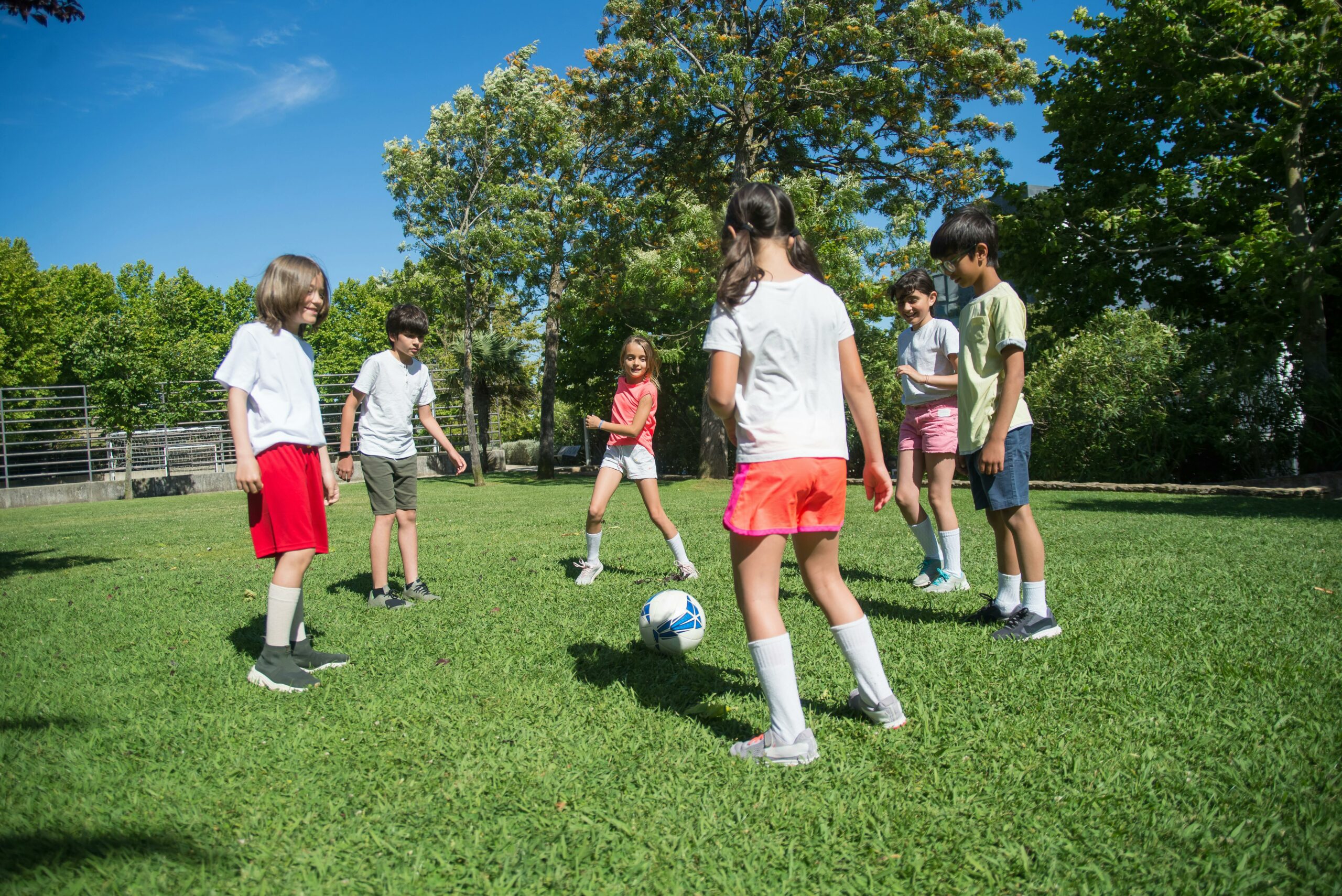 Tips for Keeping Outdoor PE Classes Sun-Safe — featured image