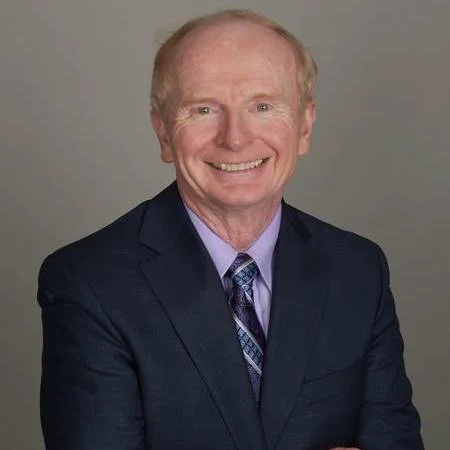 Dr. Thom McKenzie headshot